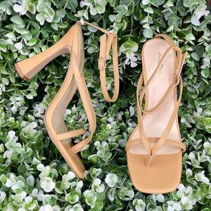 Anne Michelle Ankle Strap Heel Sandals 8.5 NEW